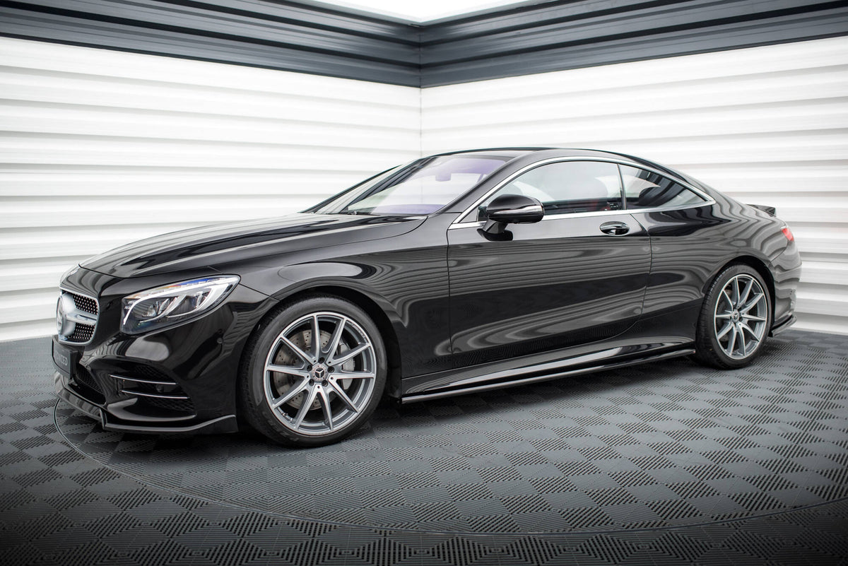 Nærbilde av sideskjørt diffuser til Mercedes S Coupe AMG-Line C217