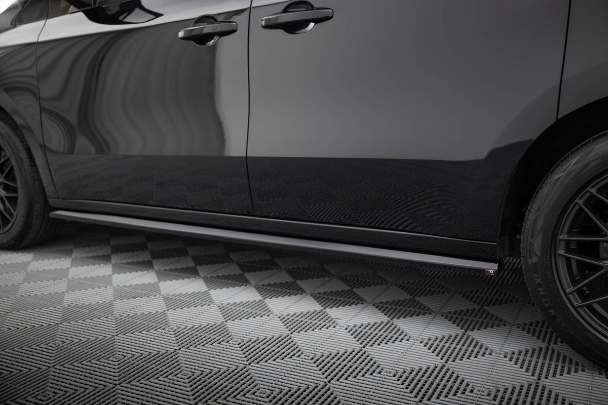 Naerbilde sideskjort diffuser Mercedes T-Klasse W420 i svart ABS