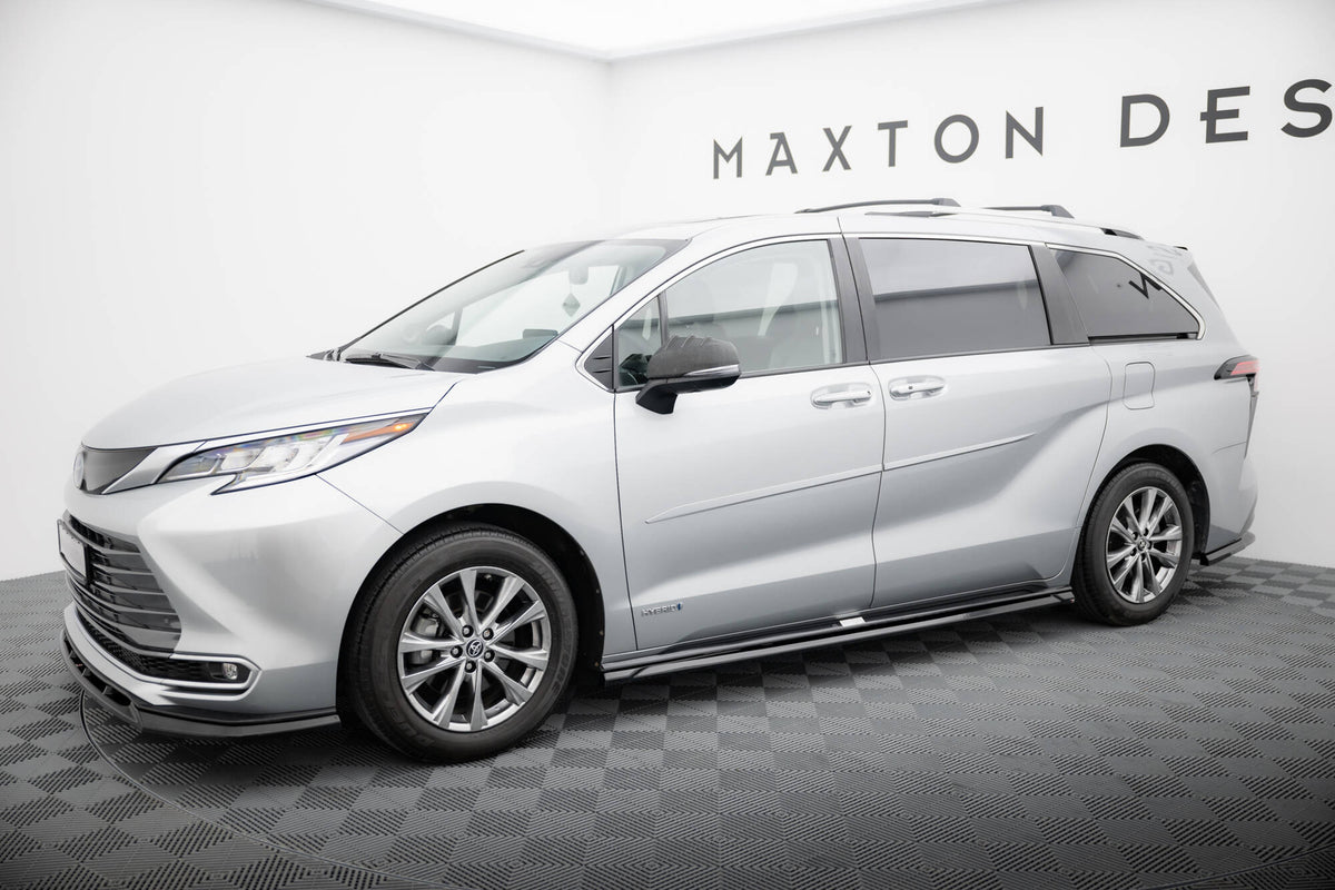 Sideskjørt-diffuser montert langs terskelen på Toyota Sienna MK4, sett fra siden
