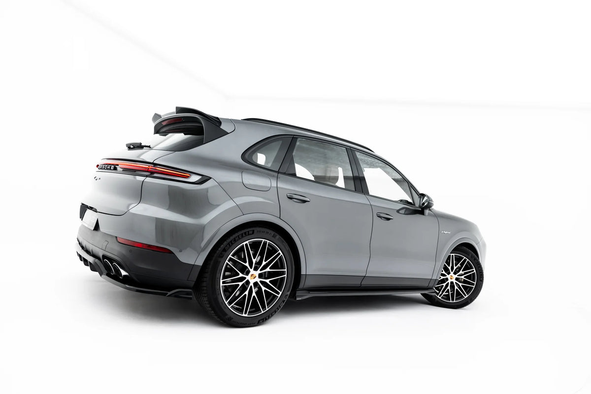 Sideskjørt diffusers V.1 i blank sort ABS til Porsche Cayenne Mk3 Facelift