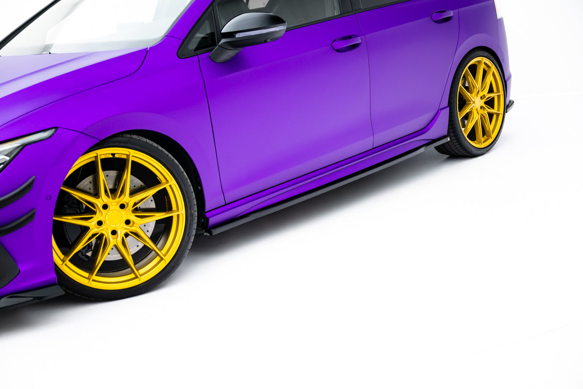 Sideskjørt diffusers V.1 i blank sort ABS til Volkswagen Golf R Mk8 Facelift