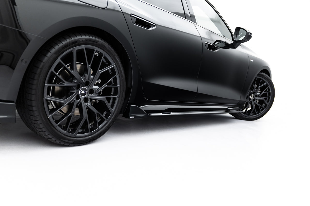 Detaljbilde av ABS-overflaten på sideskjørt diffuser til Audi A6 C9