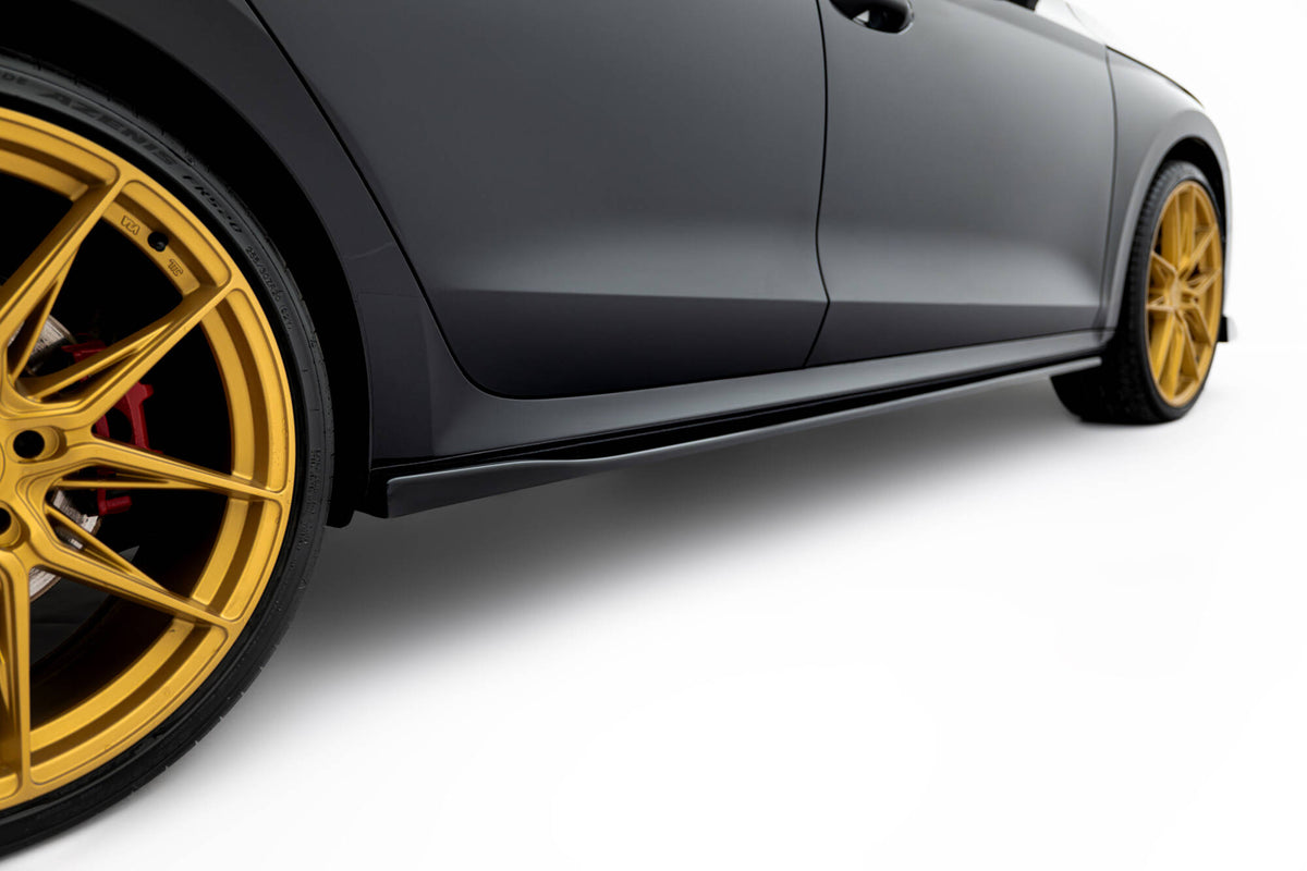 Maxton Design sideskjørt diffusers på Skoda Octavia RS Liftback Mk4 Facelift