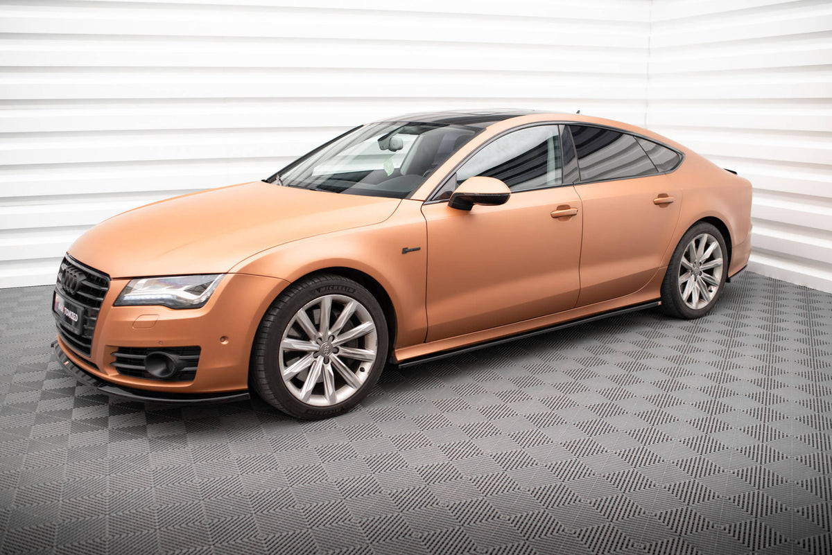 Nærbilde av Maxton Design sideskjørt diffusor V.3 montert på Audi S7 C7