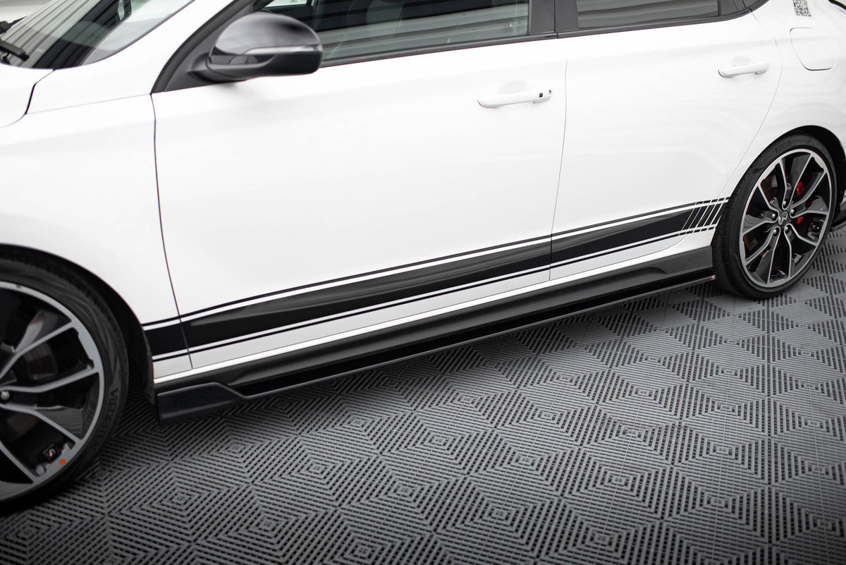 Sideskjørt diffusorer V.5 til Hyundai I30 N MK3 sett fra siden