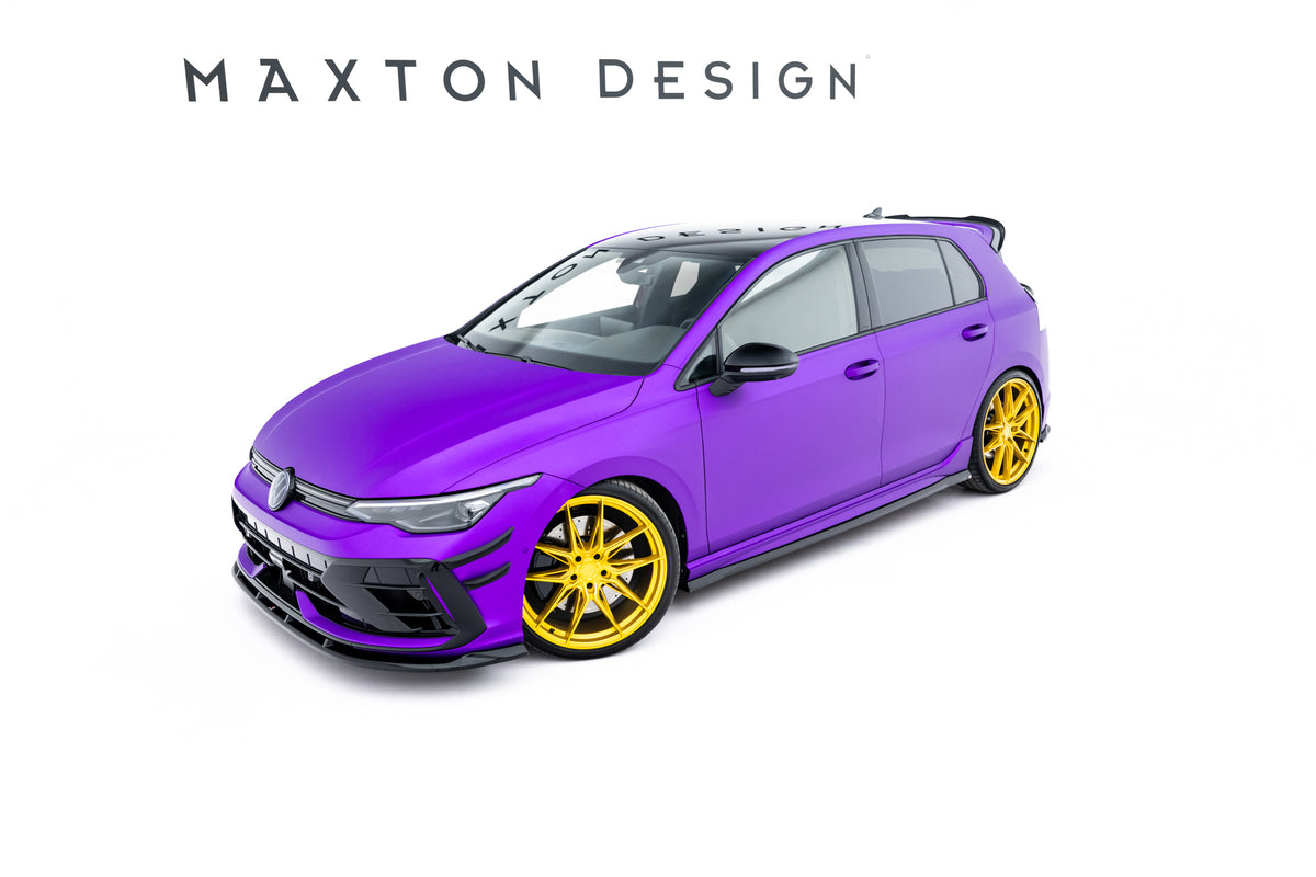 Sideskjørt V.5 for VW Golf 8 R Facelift montert på bil med sportslig styling