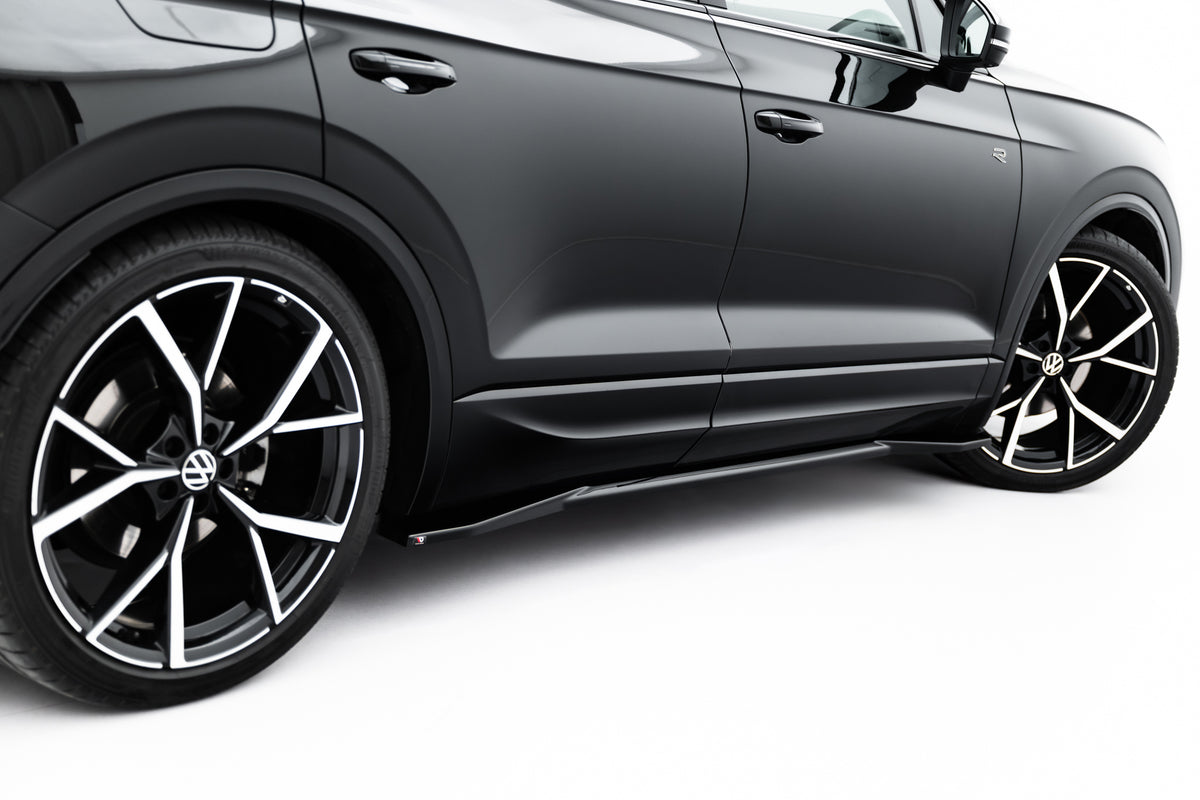 Sideskjørt diffusers montert på Volkswagen Touareg R-Line Mk3 Facelift
