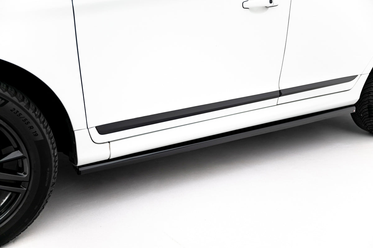Maxton Design sideskjørt diffusers til Volvo XC60 sett i blank sort