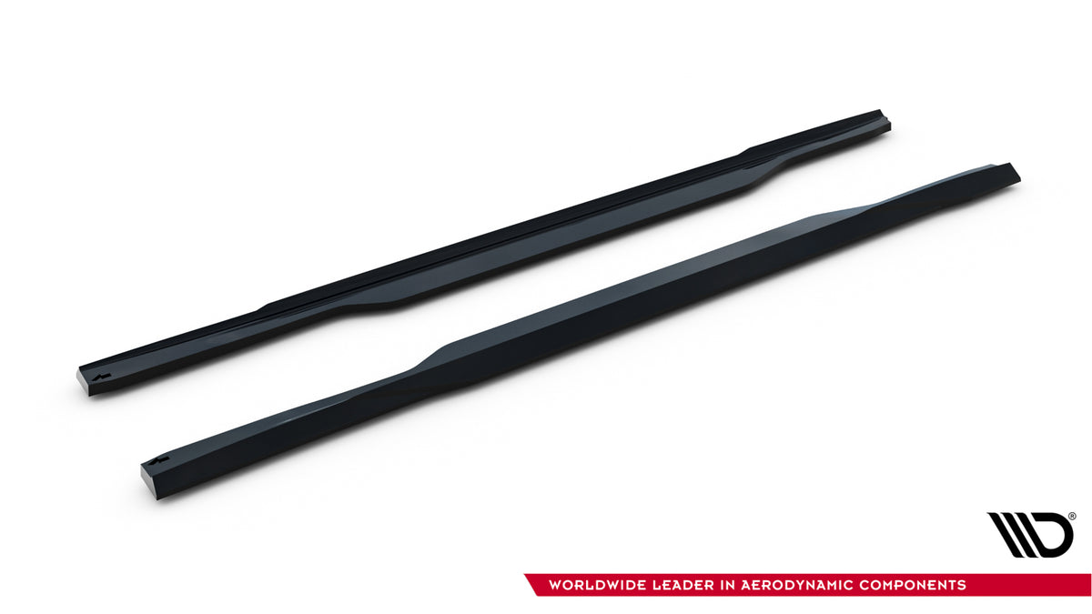 M-Maxton sideskjørt BMW M5 G90 Touring, diagonal visning, svart lakkert