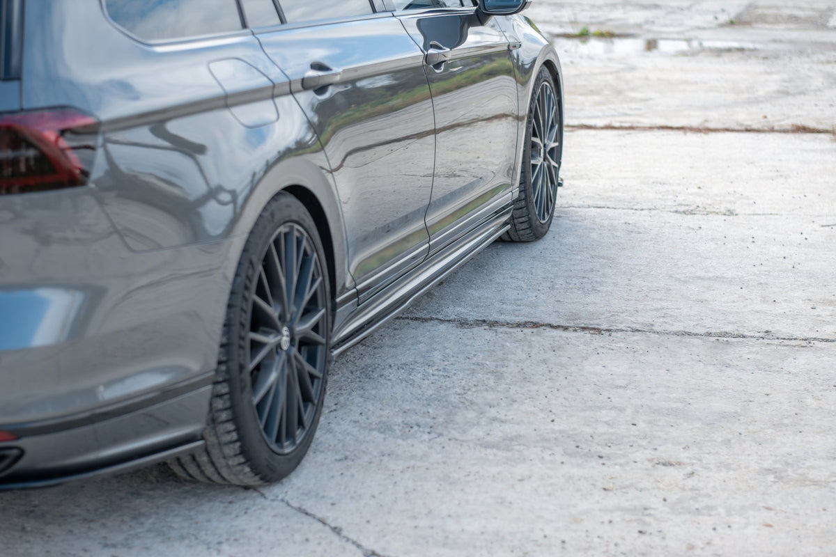 Sideskjørt diffuser montert på VW Passat B8 R-Line, sidevisning