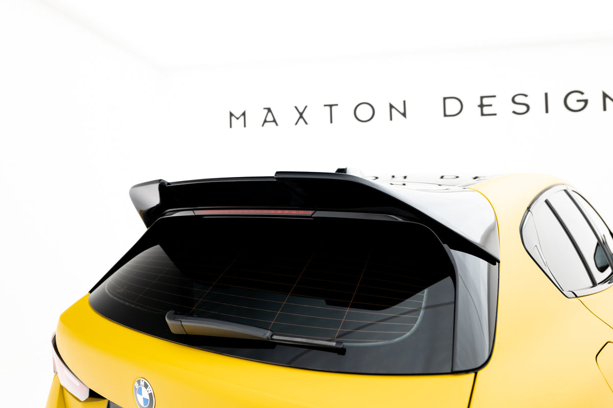 Maxton Design bakspoiler montert på BMW 1-Serie F40 M-Pack sett bakfra