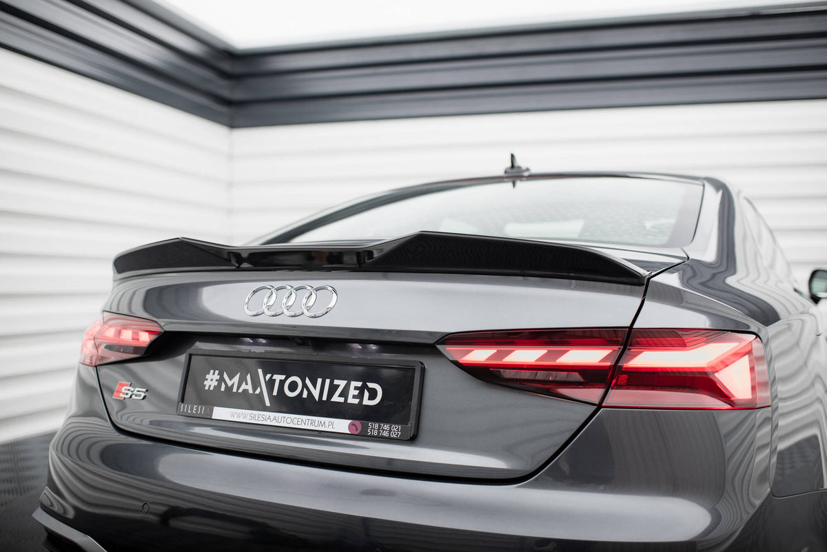 Spoiler cap 3D for Audi S5 Coupe F5 i sort finish, sett ovenfra
