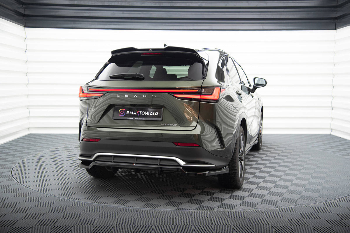 Spoiler Cap 3D til Lexus NX F-Sport Mk2 i strukturert svart finish sett bakfra