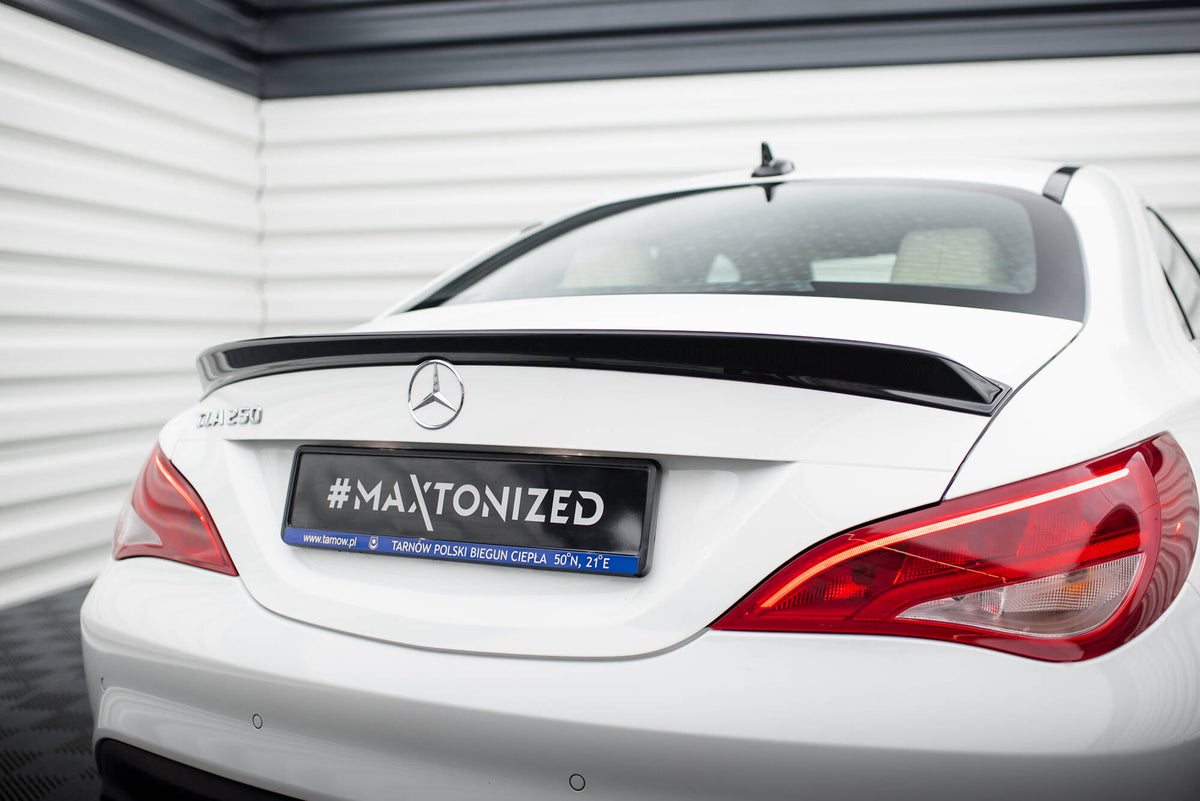 Spoiler cap 3D til Mercedes CLA C117 Facelift sett ovenfra i sort finish