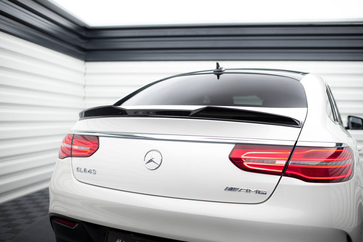 Spoiler Cap 3D til Mercedes GLE Coupe C292 i strukturert sort finish sett bakfra