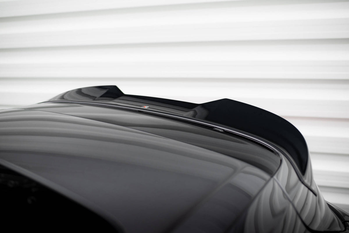 Nærbilde av spoiler cap med 3D-profil for Porsche Cayenne Facelift
