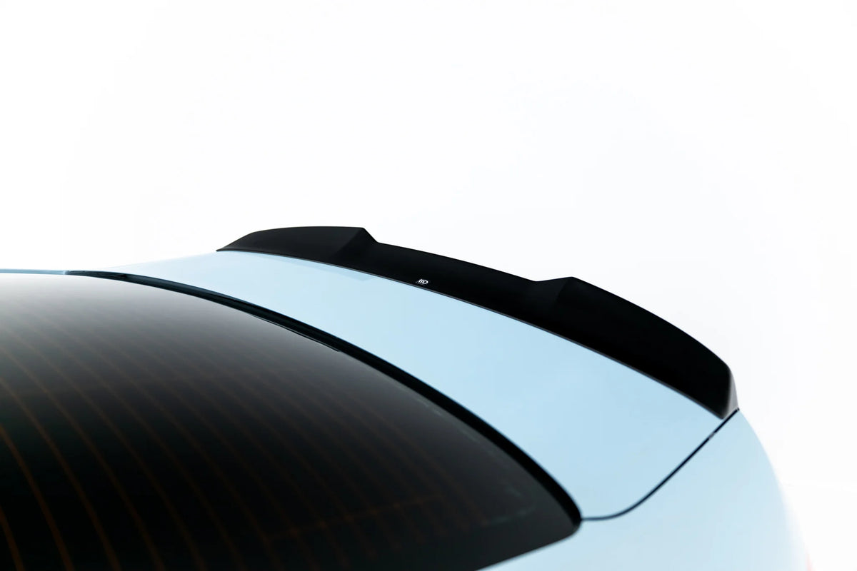 Nærbilde av Spoiler Cap 3D til Jetta GLI Mk7 Facelift 2 i Gloss Black