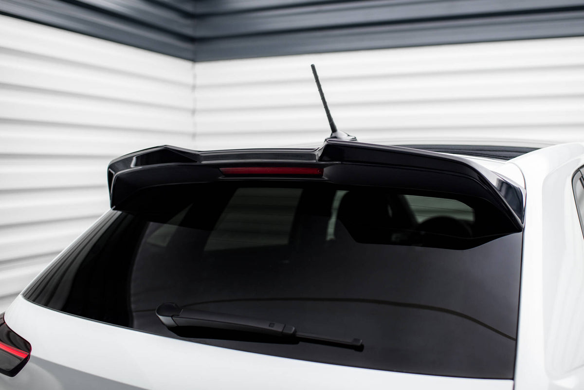 Spoiler cap 3D til VW Polo GTI Mk6 sett bakfra i blank svart finish