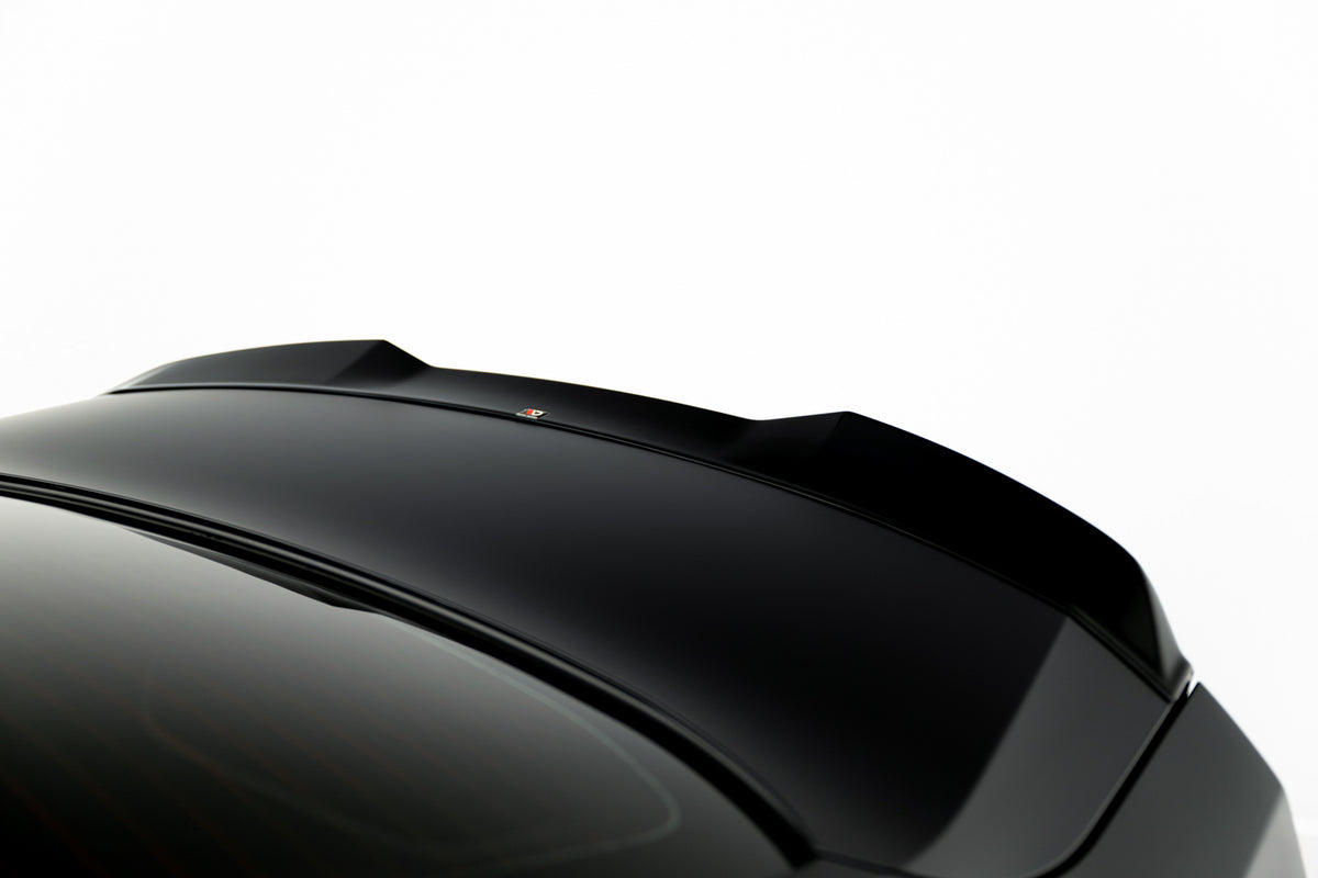 Spoilerforlenger montert på Volvo S60 R-Design, skrå vinkel bakfra