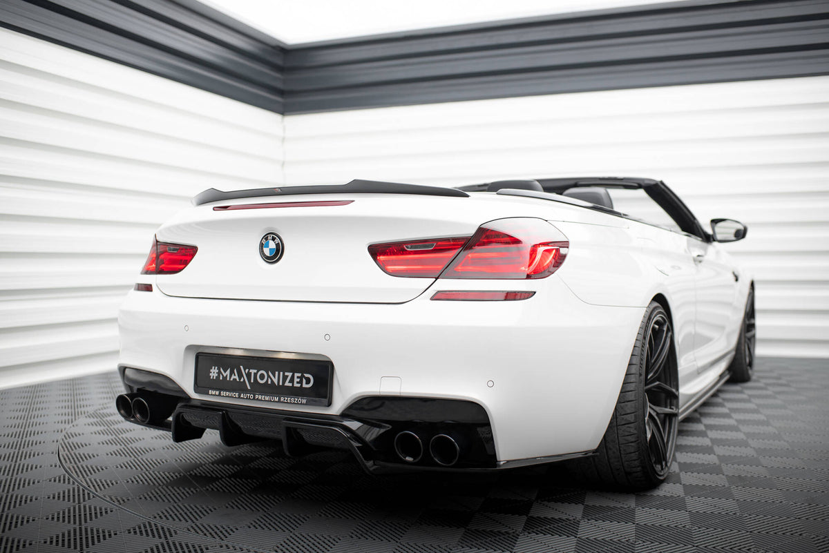 Maxton Design spoiler cap montert på BMW 6-serie Cabriolet F12, skrå vinkel bakfra
