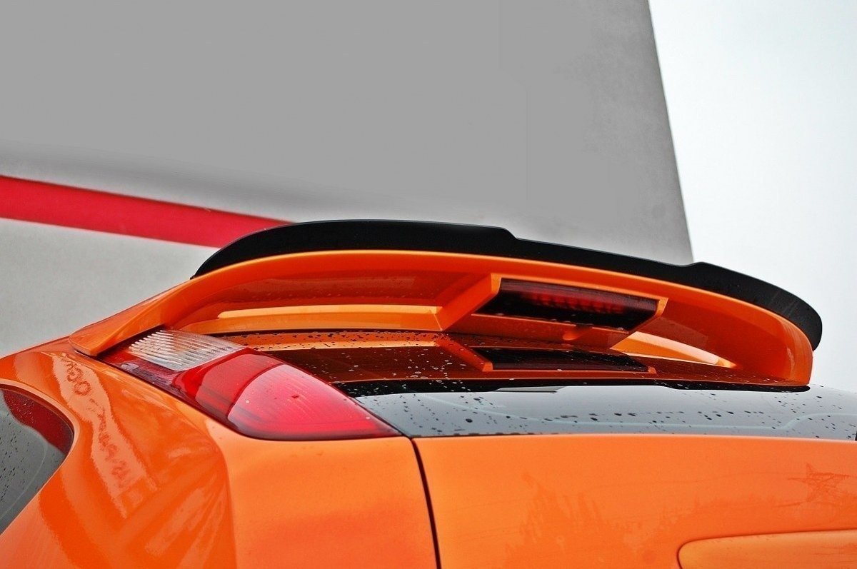 Maxton Design spoilerforlenger for Focus ST MK2, nærbilde av overflaten