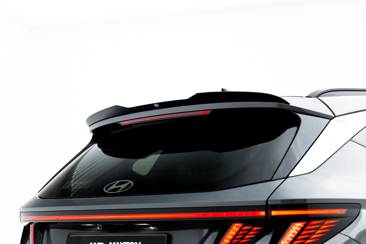 Spoiler cap i blank sort ABS til Hyundai Tucson Mk4 Facelift sett bakfra
