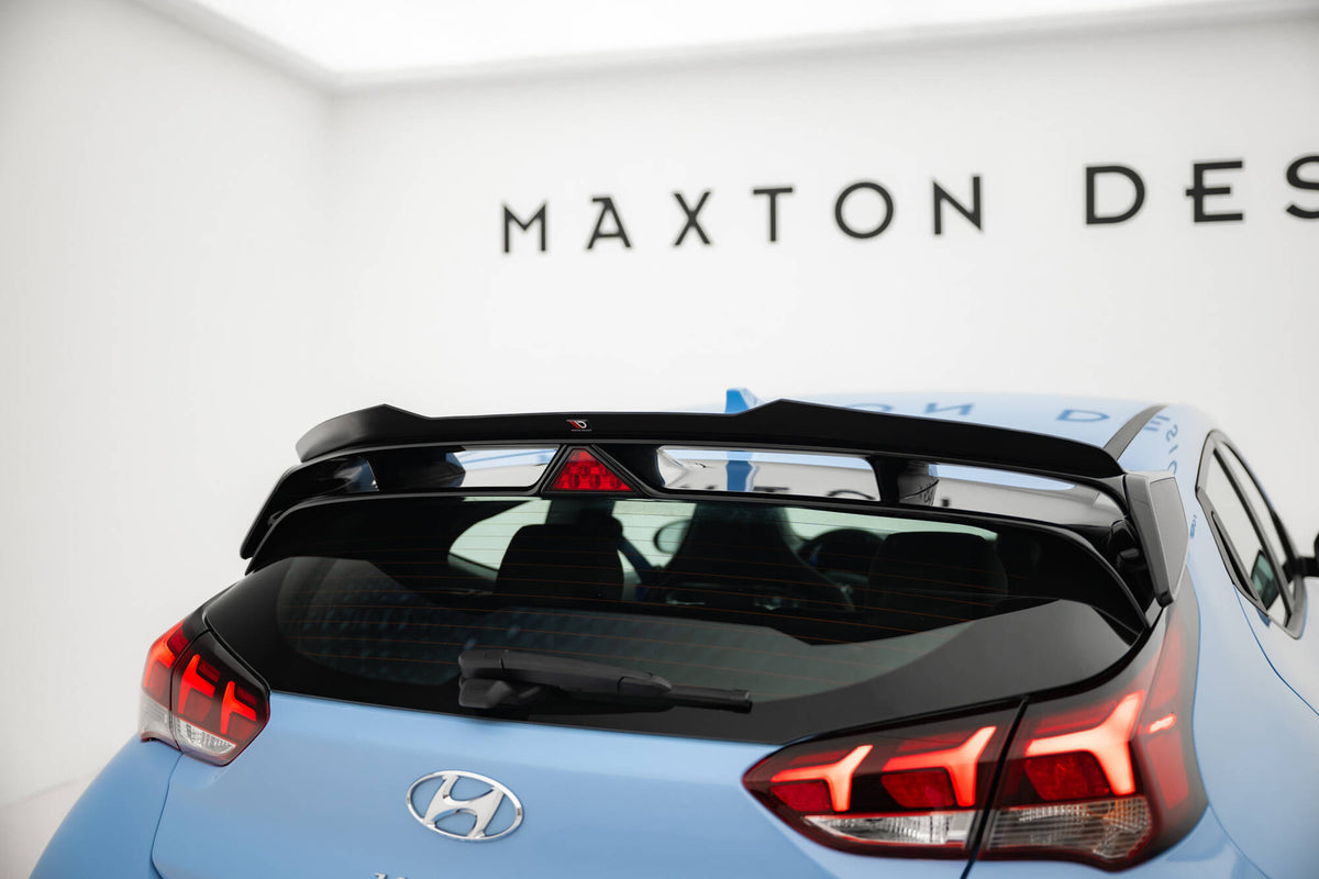 Spoiler cap fra Maxton Design til Hyundai Veloster N Mk2 sett bakfra