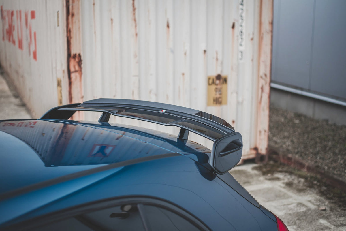 Spoiler cap til Mercedes A35 AMG W177 i strukturert svart sett bakfra
