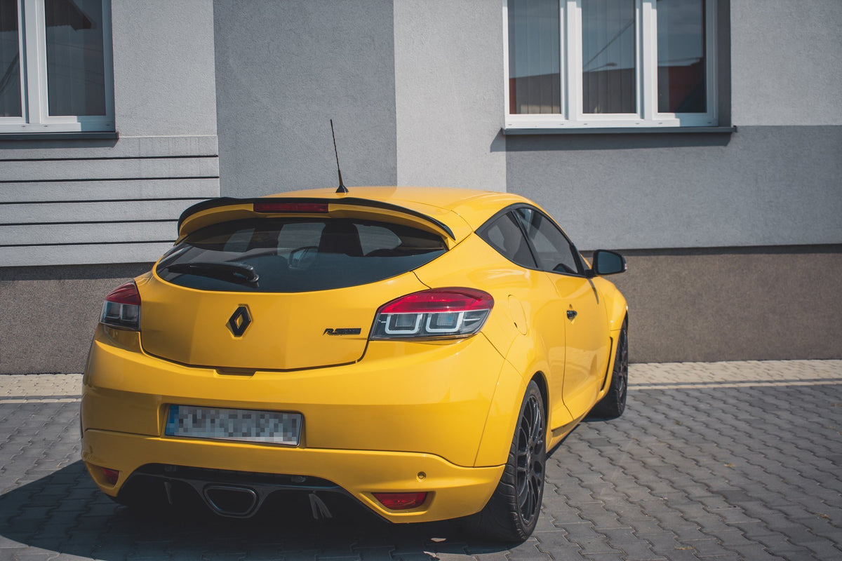 Spoiler cap til Renault Megane 3 RS sett ovenfra med strukturert svart overflate
