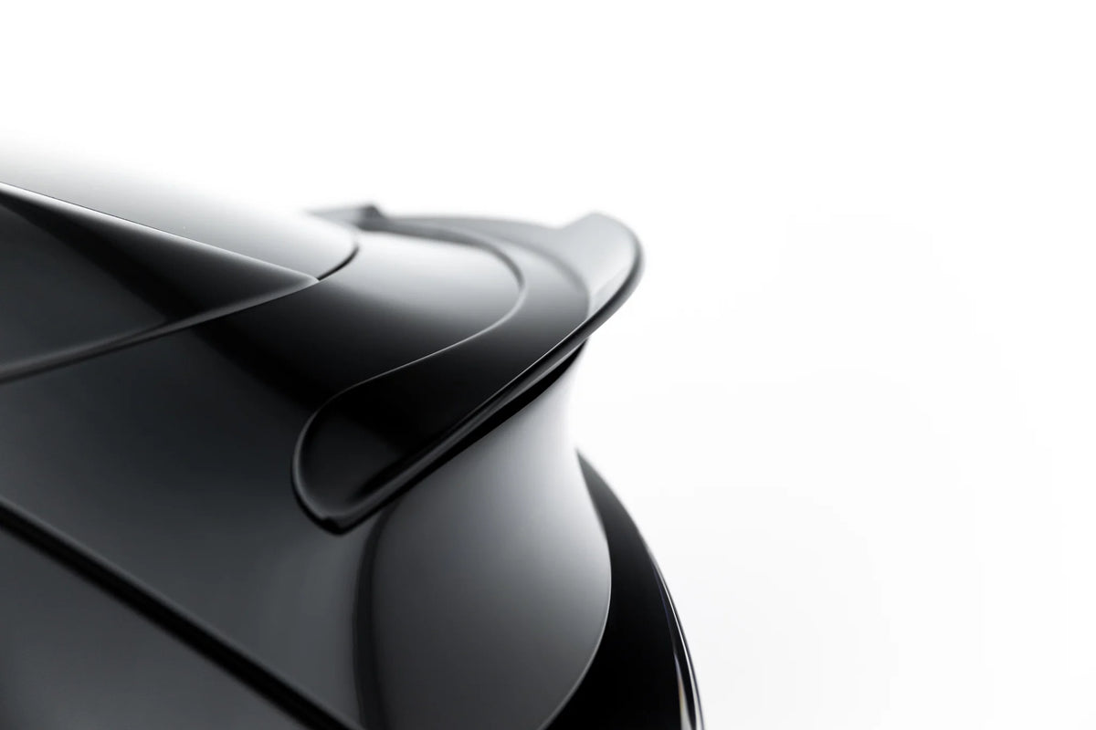 Sømløs overgang på spoiler cap for Tesla Model Y Facelift