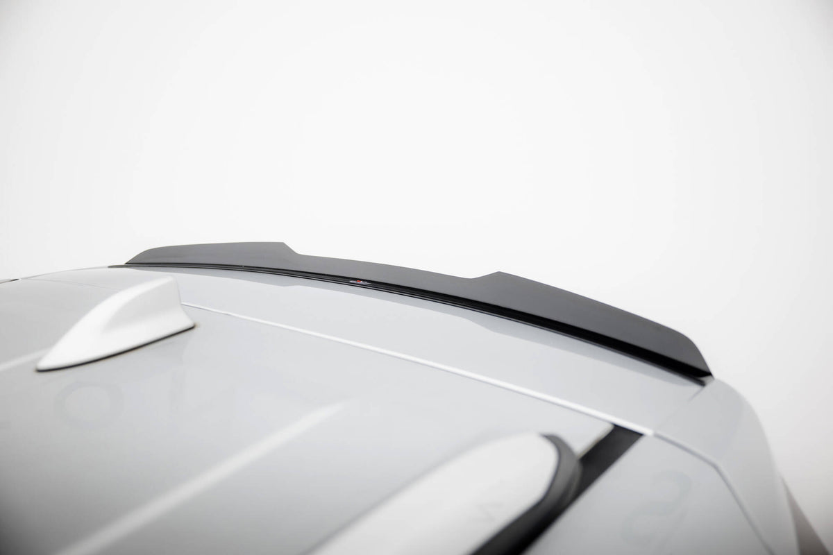 Maxton Design spoilerforlenger for Toyota Sienna MK4 i nærbilde