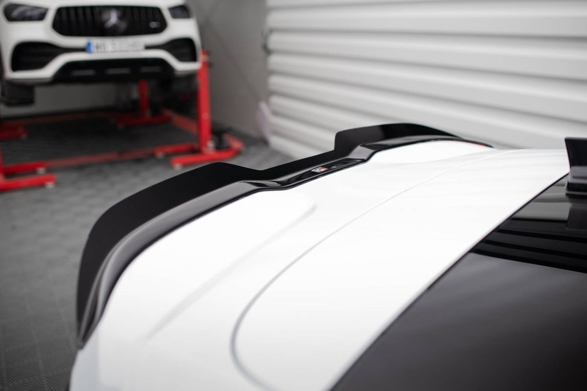 Spoiler cap i sort finish til Ford Focus ST MK4 sett ovenfra