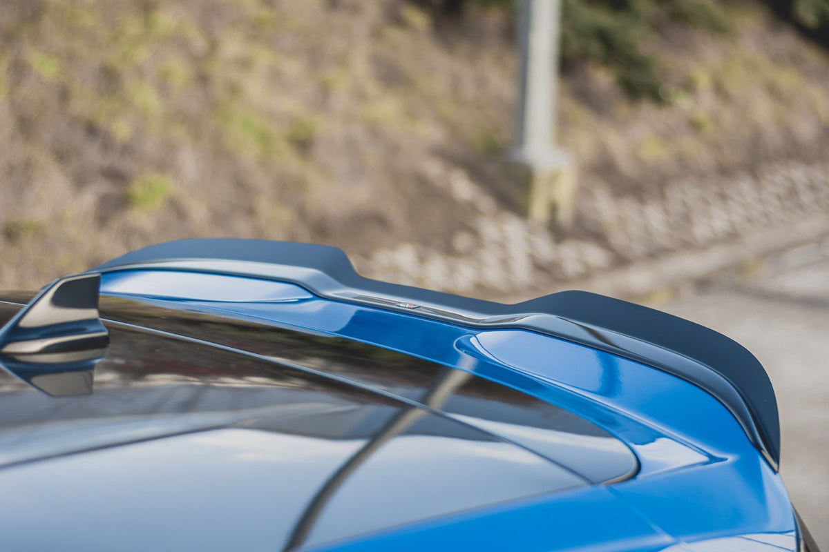 Spoiler V.2 Ford Focus ST MK4 Maxton Design montert på hekk