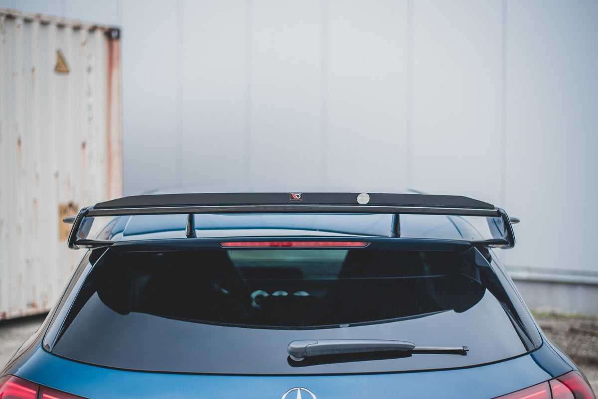 Maxton Design spoilerforlenger for W177 A35 AMG montert på bil