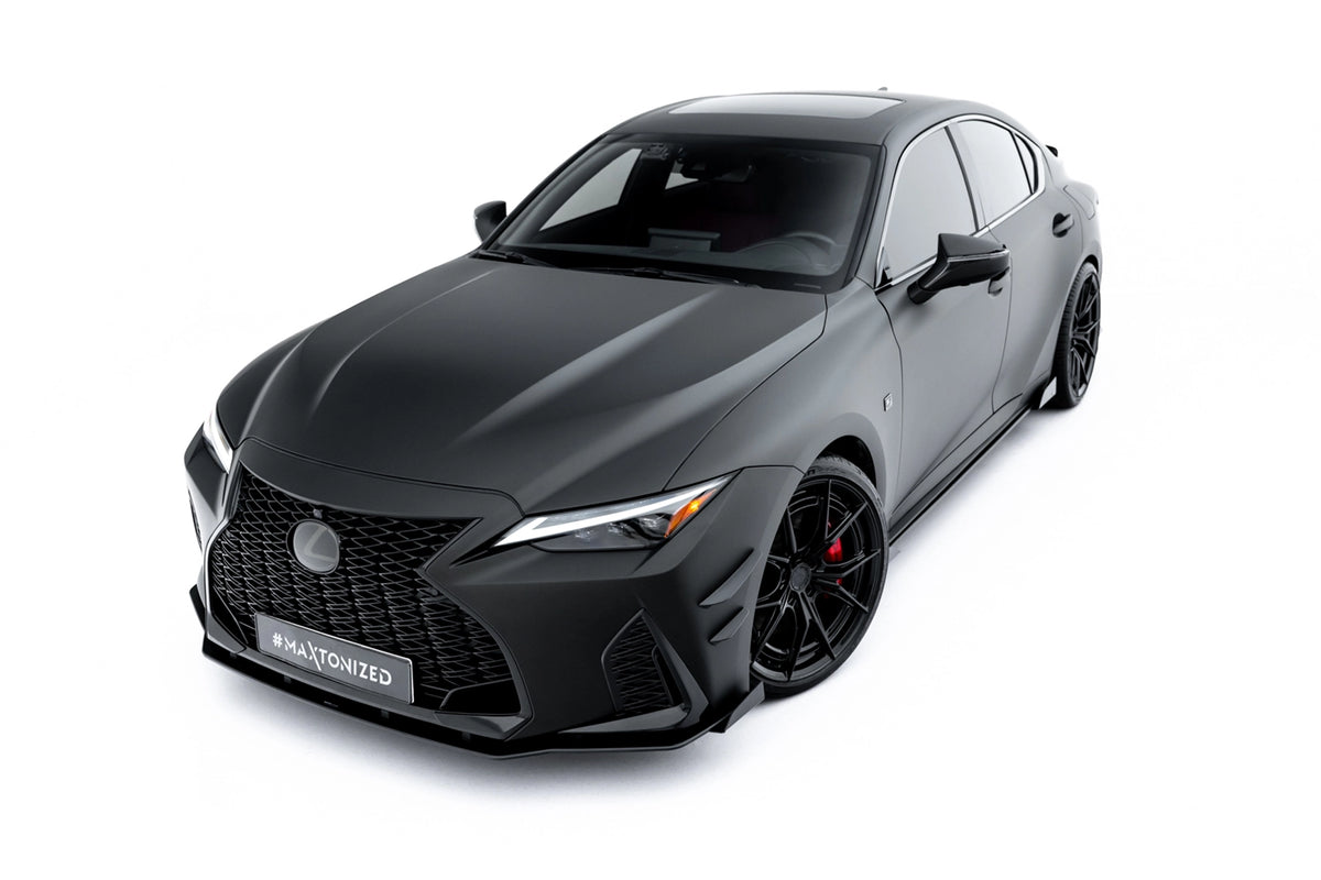 Nærbilde av kantfinish på frontsplitter til Lexus IS 500 Street Pro