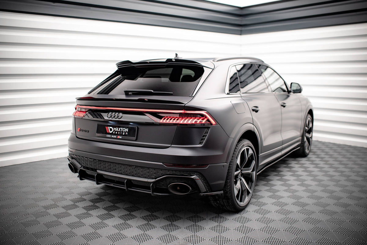 Audi RSQ8 MK1 med Maxton Design bakdiffusor i sort finish