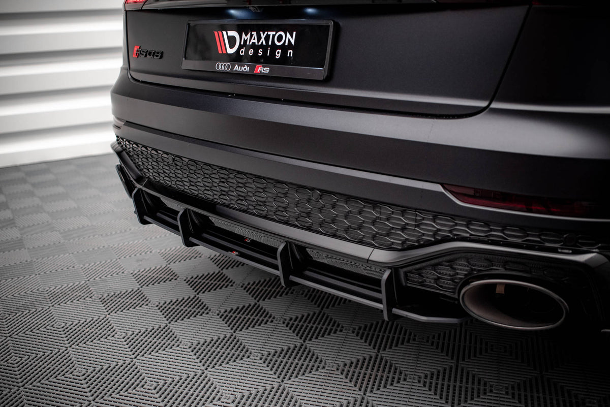 Bakdiffusor til Audi RSQ8 sett fra undersiden med Street Pro-design