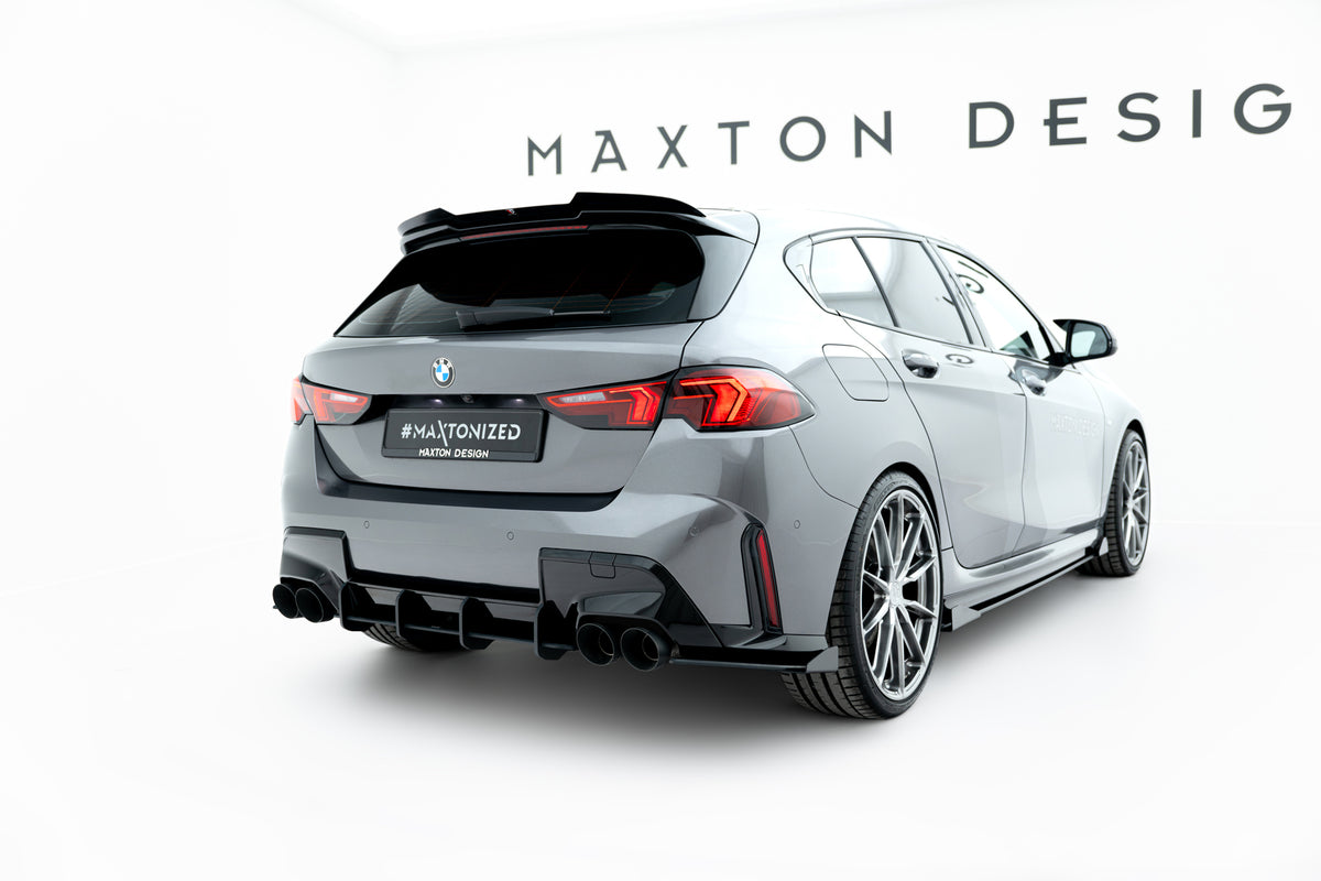 Bakdiffusor Street Pro V.1 fra Maxton Design montert på BMW F70 M135I sett bakfra