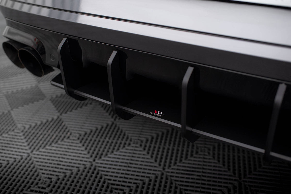 Maxton Design diffuser til Cupra Formentor MK1 vist fra skrå vinkel
