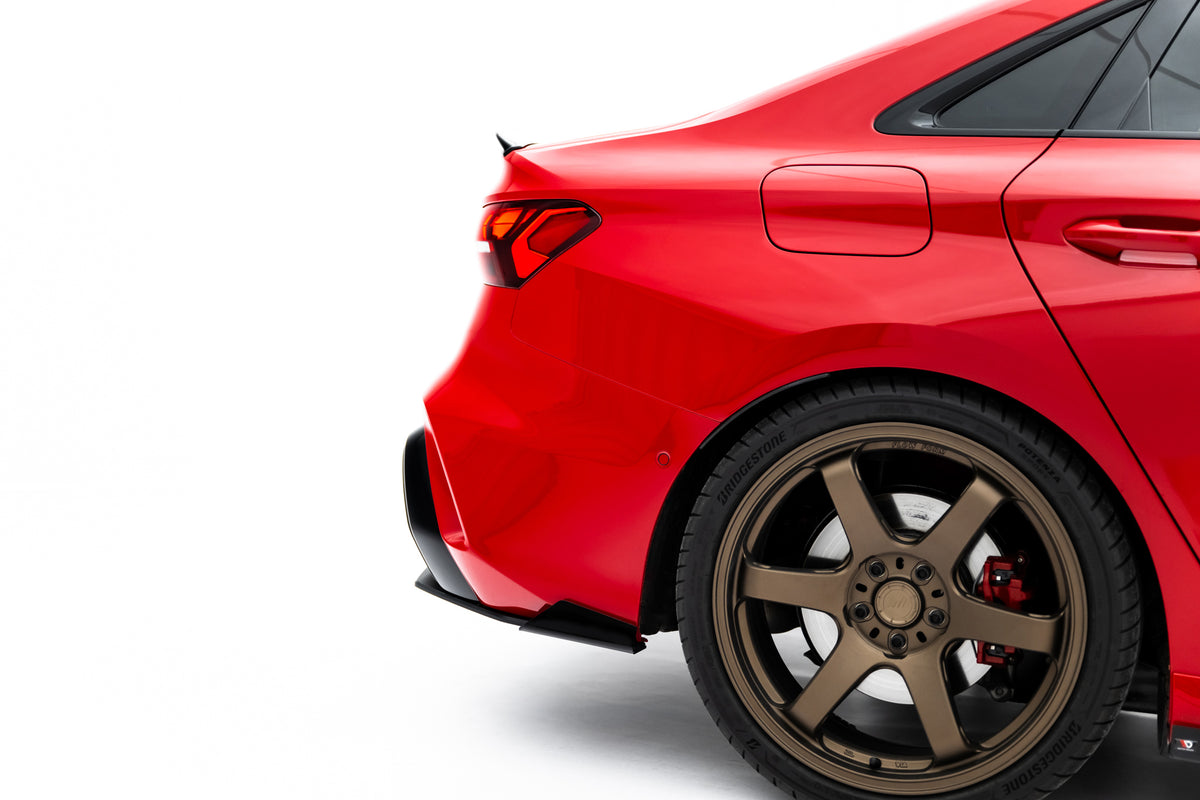 Audi RS3 Sedan 8Y Facelift diffuser V1 med integrerte flaps for aggressivt bakparti med gratis frakt