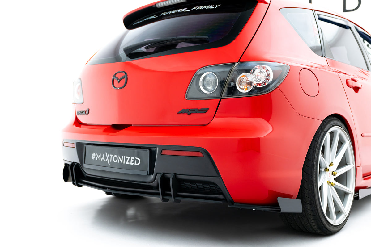 Sentral diffuser for Mazda 3 MPS Mk1 i nærbilde med kontrasterende fargekjerne