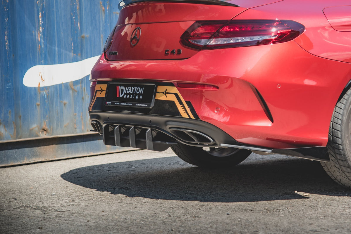 Nærbilde av 10 mm tykk ABS-diffuser til Mercedes-AMG C43 Coupe C205