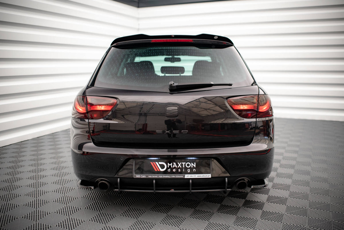 Maxton Design diffuser for Seat Exeo i blank svart finish, nærbilde