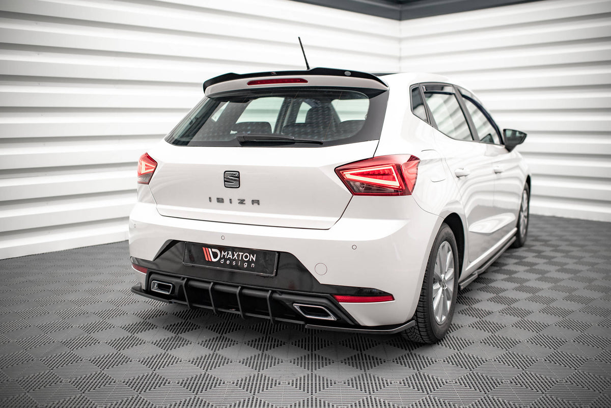 Bakdiffuser Street Pro for Seat Ibiza Mk5 sett bakfra på hvit bakgrunn