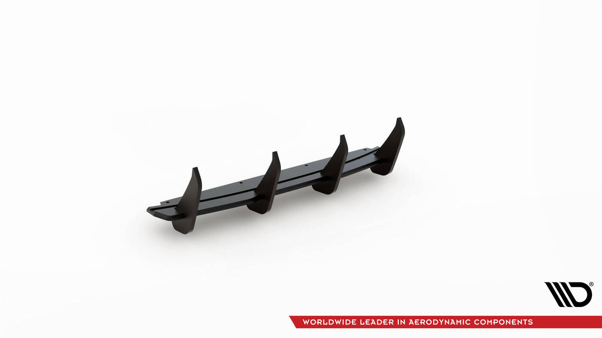 Underside av BMW M140I med V.3-diffuser montert, viser sportslig helhetsinntrykk bakfra