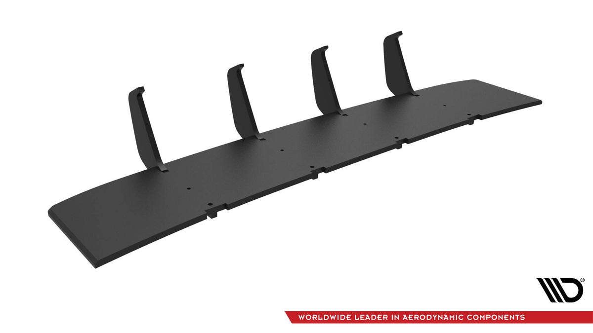 Diffuser V.3 for VW Golf 8 GTI montert på bil med sportslig styling