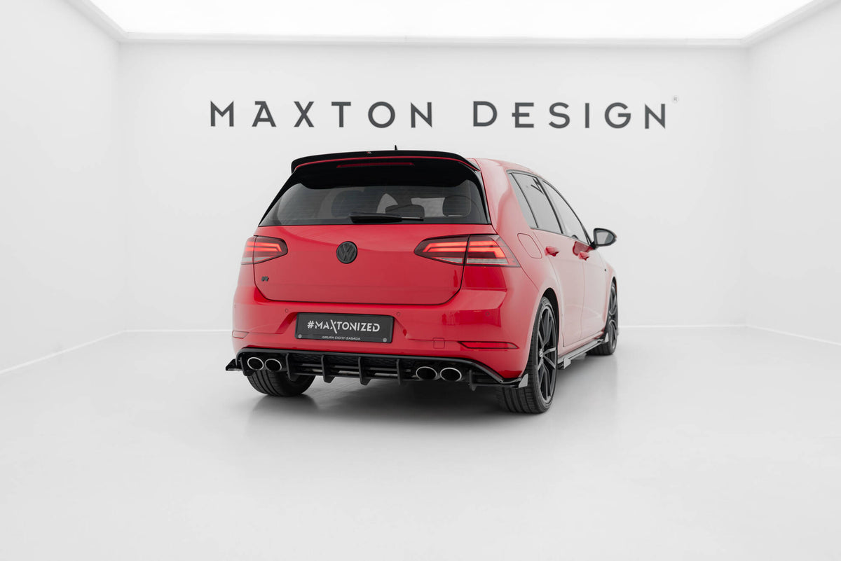 Matt sort bakdiffuser til Golf R Mk7 Facelift sett bakfra