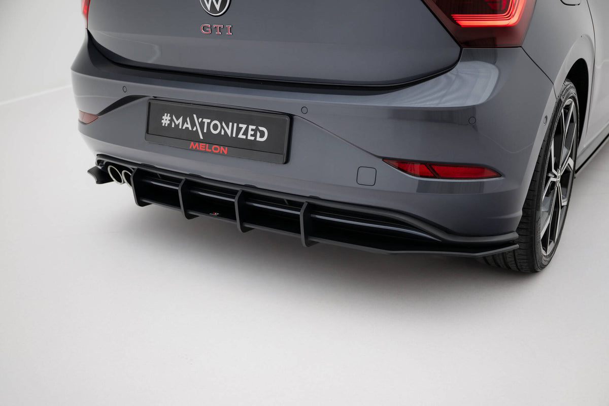 Nærbilde av Maxton diffuser til VW Polo GTI Facelift med strukturert overflate