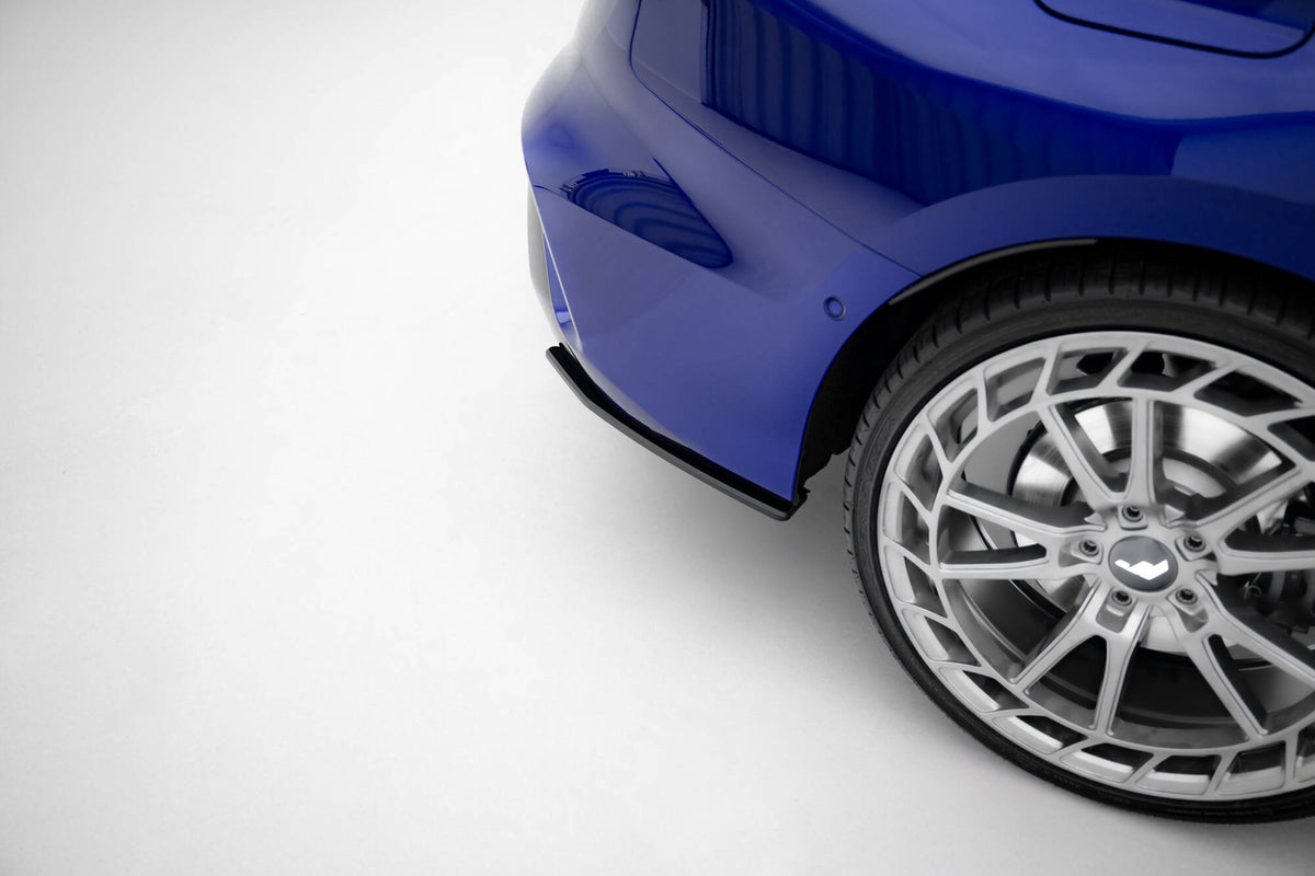 Nærbilde av bakre sideflaps til Audi S3 8Y Facelift som gir forbedret aerodynamikk og aggressivt design