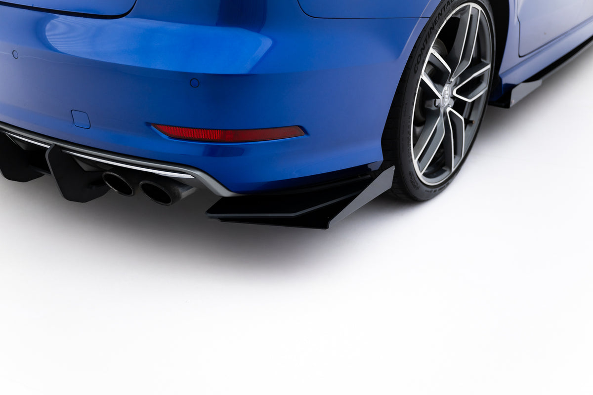 Street Pro bakre sidesplittere med flaps for Audi S3 Sedan 8V, produktbilde ovenfra